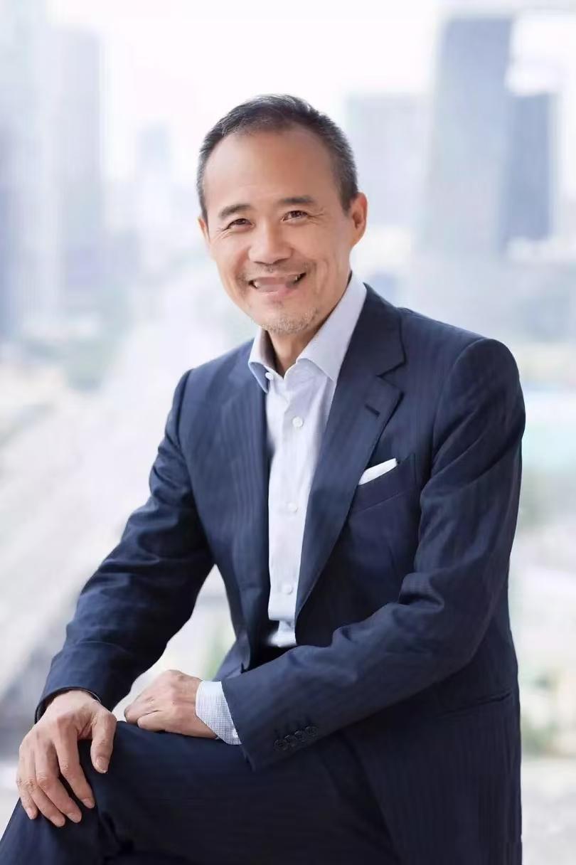 发现没有？

王石现在最头疼的事儿，可能就是他亲手带大的万科如今有点“难”，
