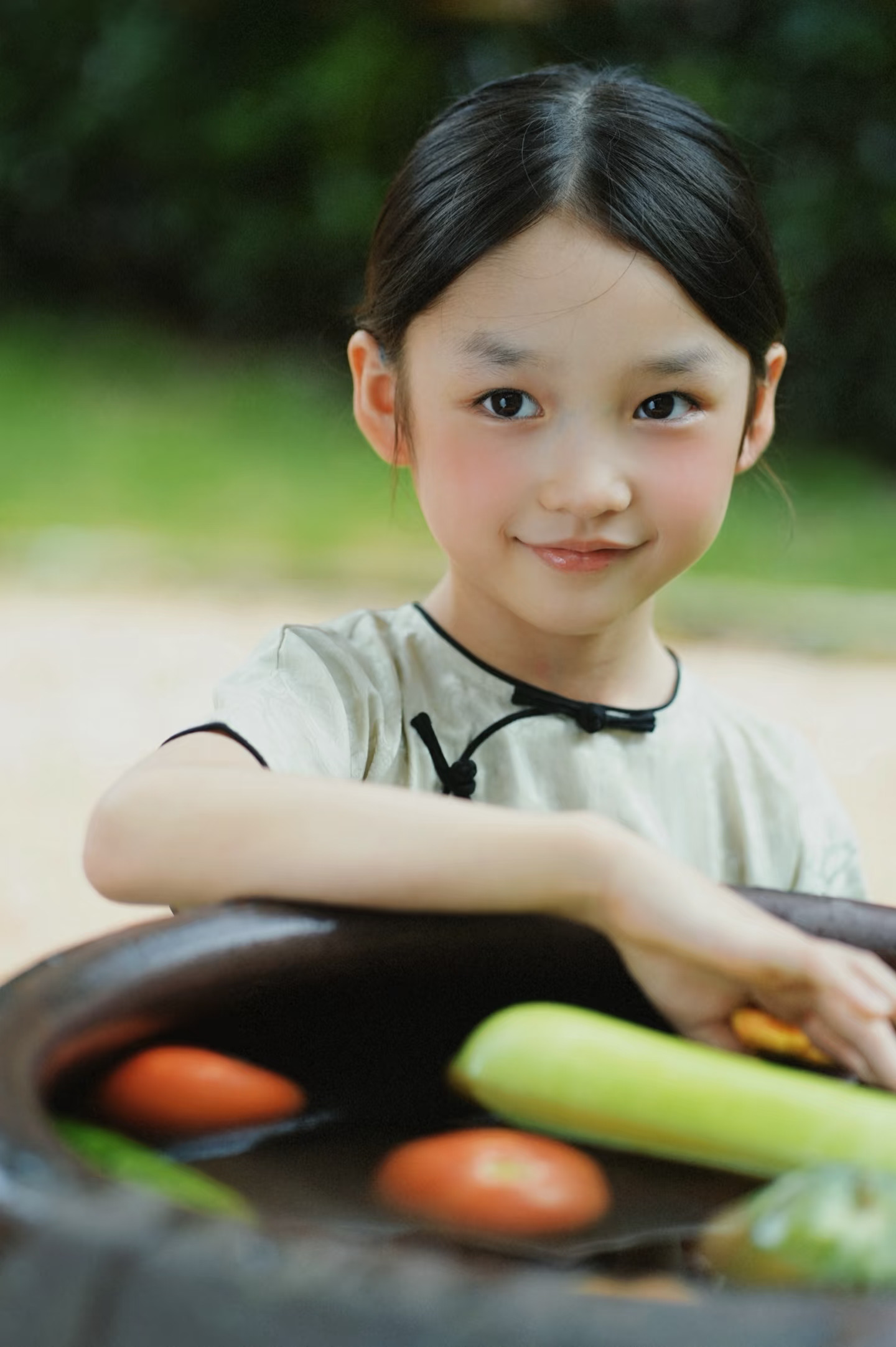 被阳光照耀的微笑女孩👧🏻