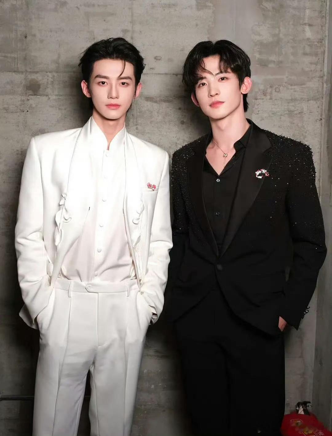 赖伟明常华森二选一