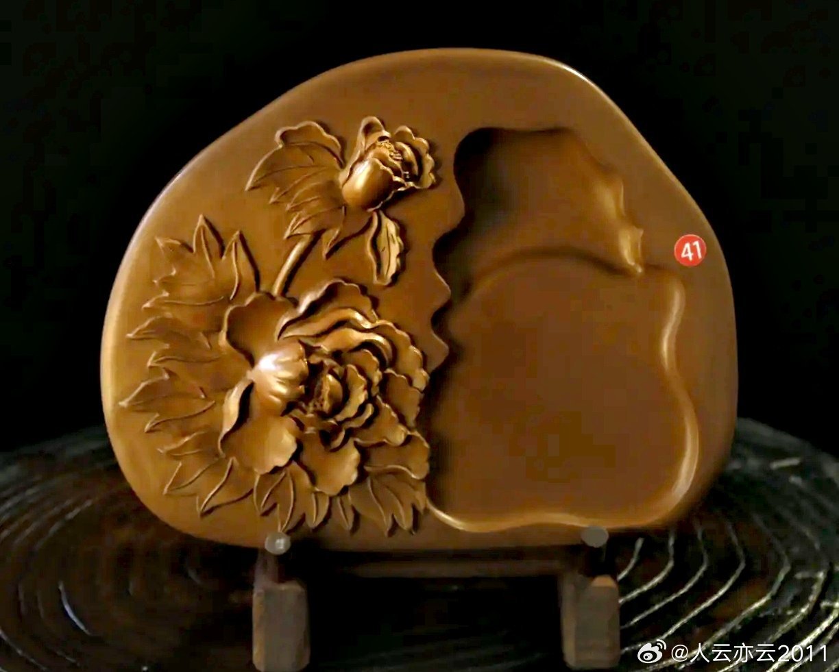 【精品展示】（二）砚台系列（4）：澄泥砚❶～～大师李喜阳作品⑥。与师友们分享，一