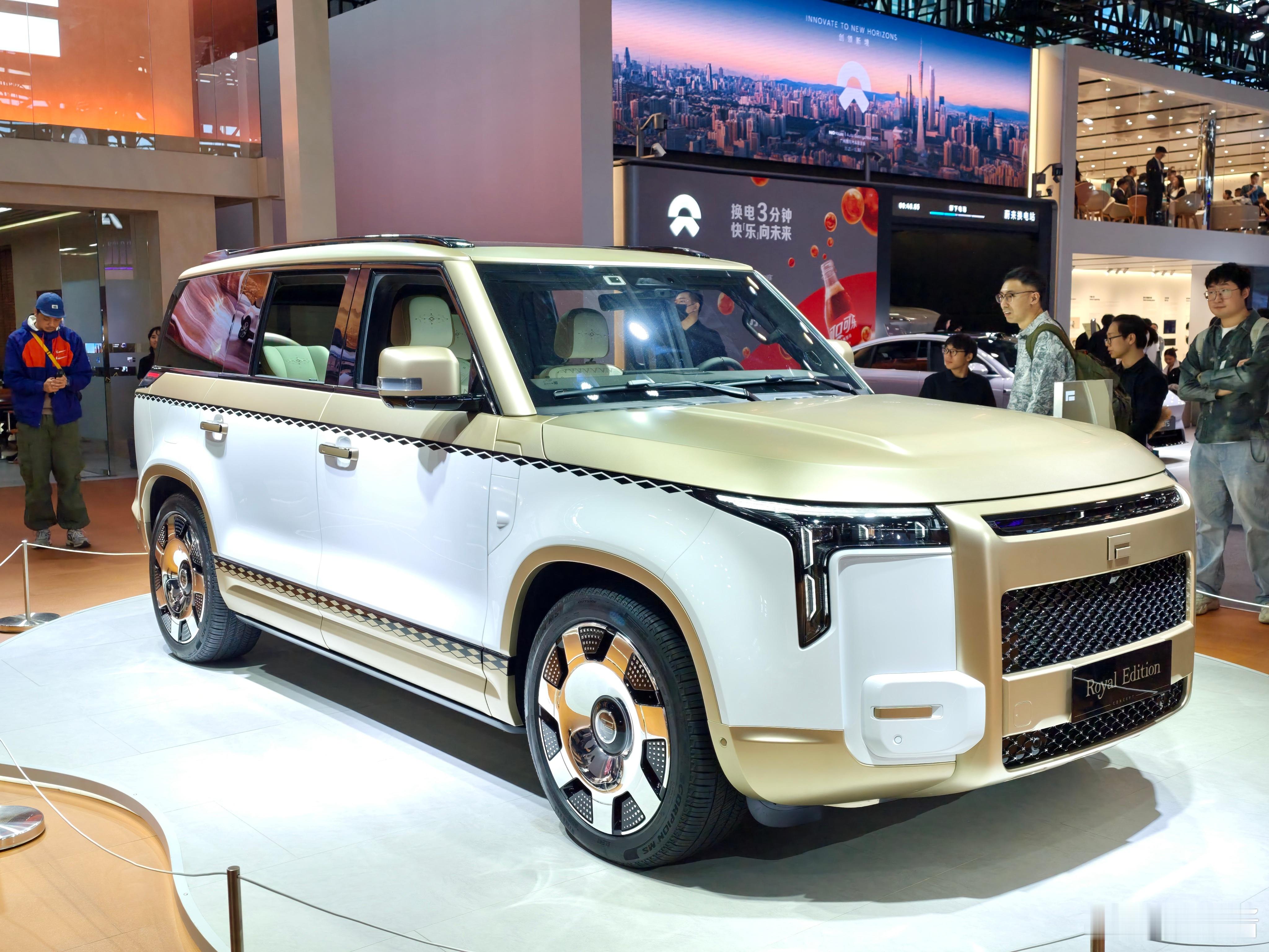 极石01这个Royal Edition目标受众很明确啊中东土豪快乐车了属于是