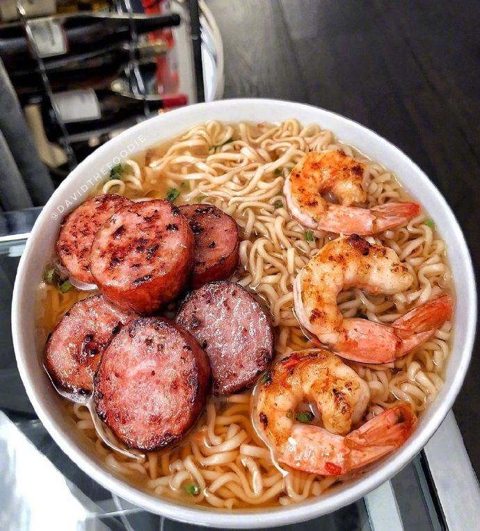 满料碗面🍜  