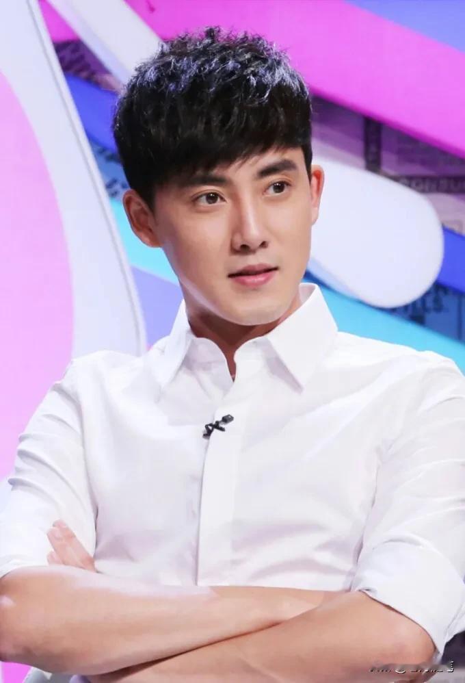 著名影视演员，歌手，主持人，张睿说：我刚毕业那些年演艺事业很顺，觉得自己不错，一