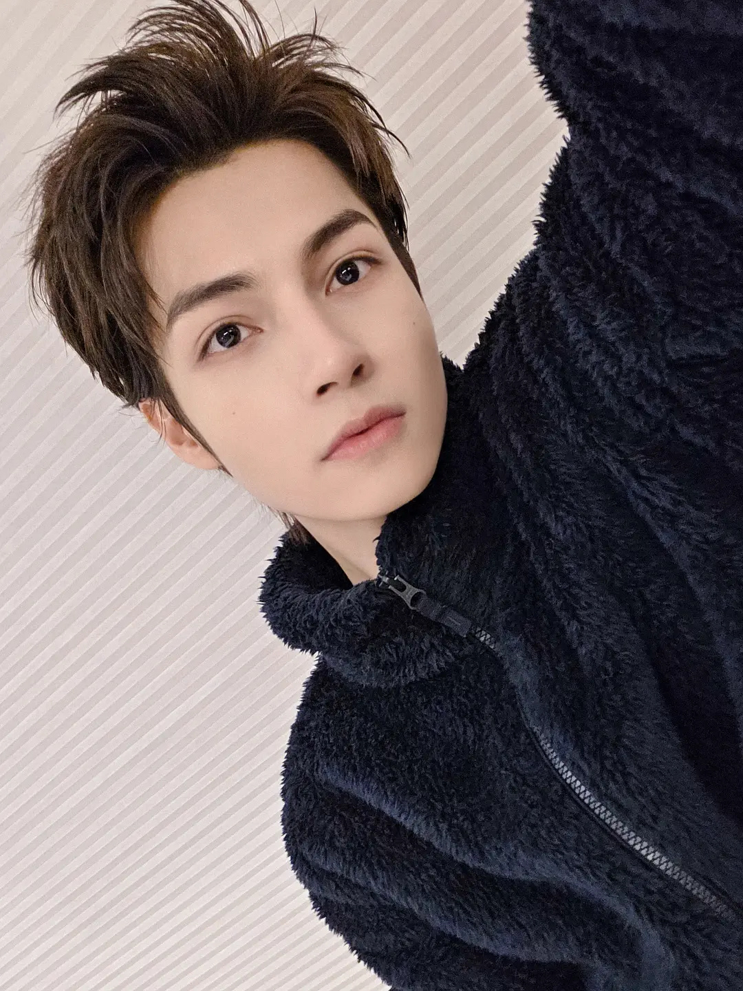 smtr25自拍怼脸 smtr25团综请回答HighSchool自拍照已全部释出