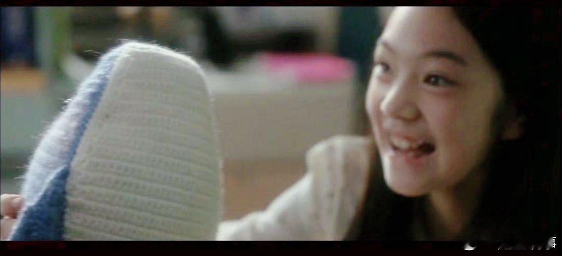 杀我别用小女孩刀  最近看了个片子，被虐到体无完肤😭 片中的小女孩静静，历经多