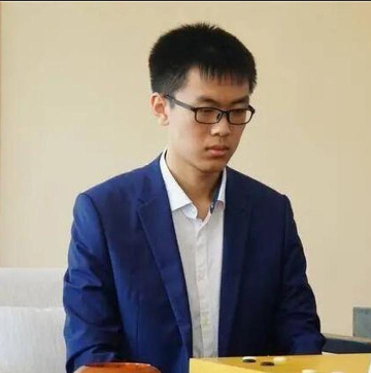首破2700~慢羊羊登基六超

中国围棋最新等级分公布，创奇迹，变化大，喜讯多。