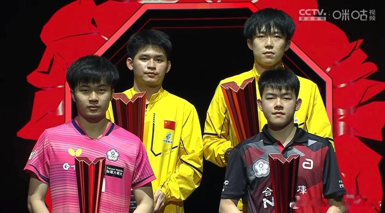 王楚钦/林诗栋夺得 wtt新加坡大满贯2025  男双冠军两名球员首次搭档出战，