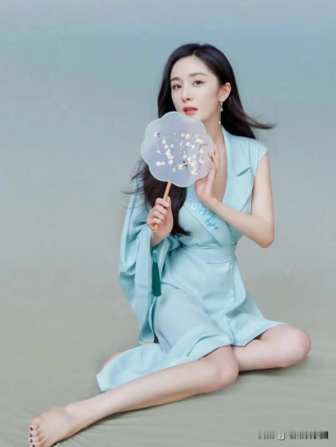 杨幂大幂幂玉足诱惑