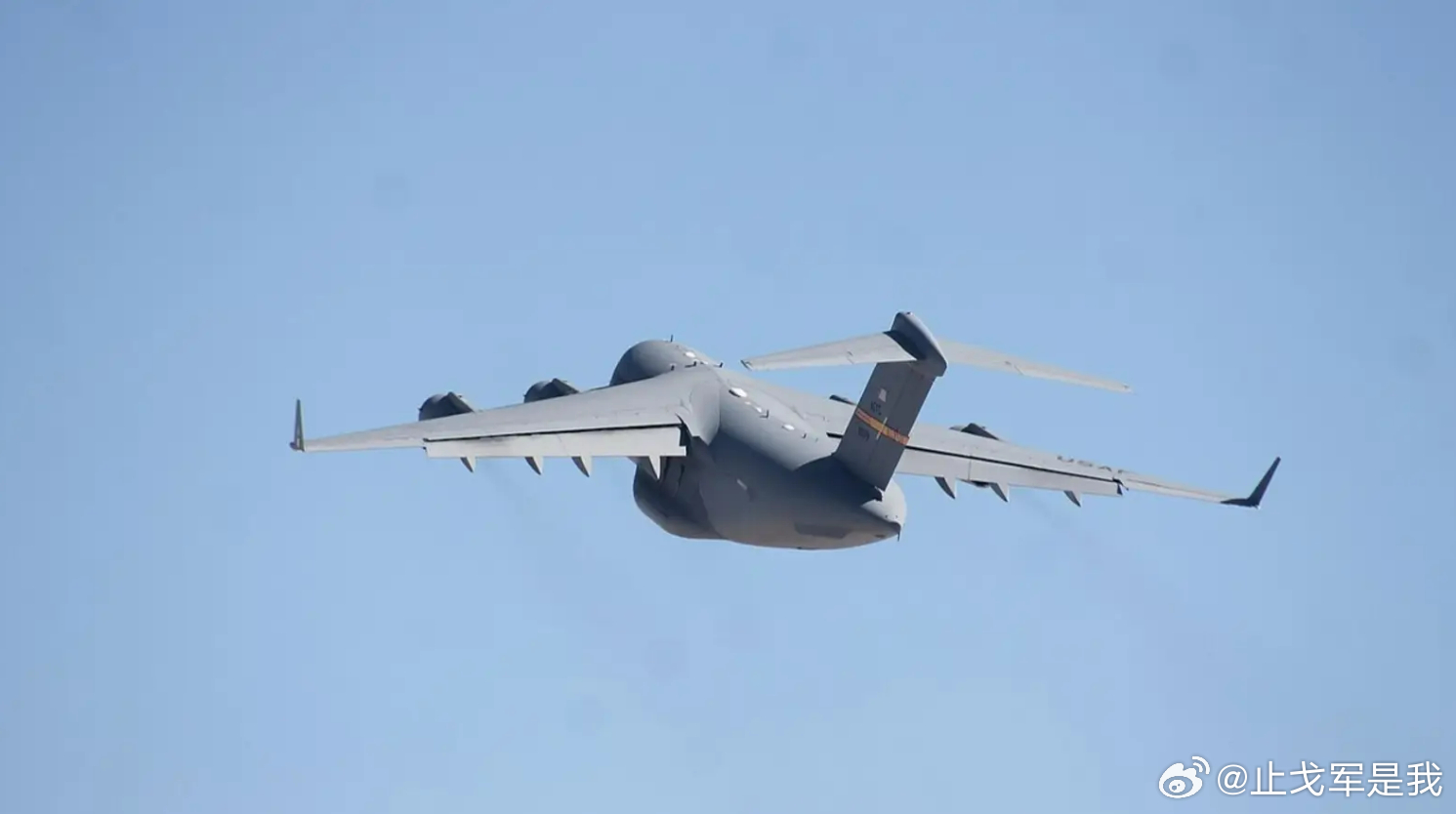 伊朗已组织超百万人为地面战斗做准备美国或许正为地面进攻伊朗做准备，C-17运输机