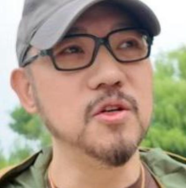 2026年5月26日，“法拉利大叔”许文飙亮相北京广播电视台，以一场舞蹈教学掀起