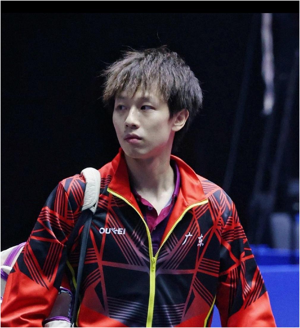 林高远，从cctv5到cctv3的男人[大笑]。
之前经常在cctv5看林高远的