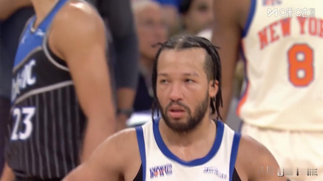 贝恩拿球砸阿奴诺比改变了比赛走势，NBA尼克斯106:100战胜魔术迎来三连胜距