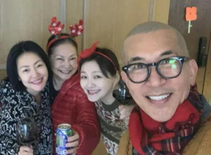 具俊晔悼念大S，放弃大S遗产，将争夺子女抚养权。
 
一个继父有什么资格争取孩子