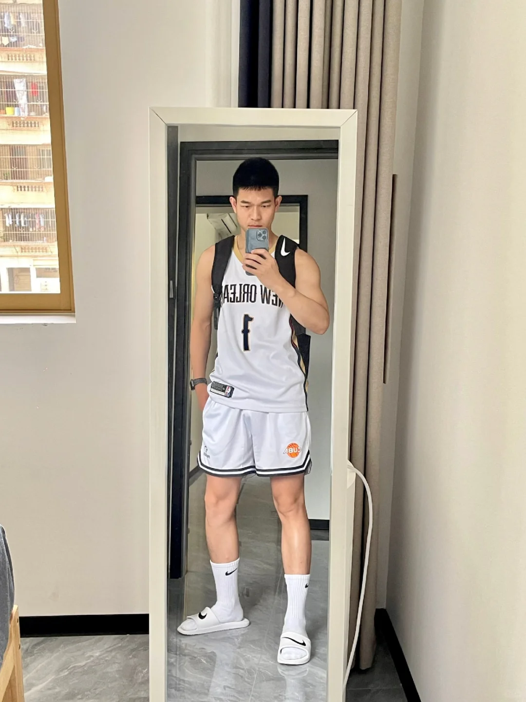一身白 哪儿哪儿都白