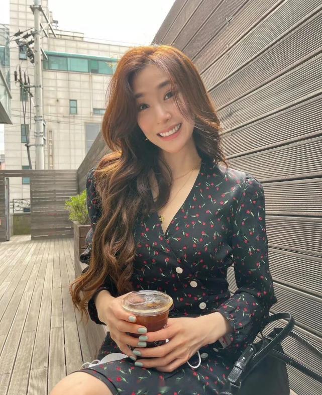 Tiffany方否认怀孕Tiffany方否认未婚先孕 据韩媒，经纪公司否认Tif