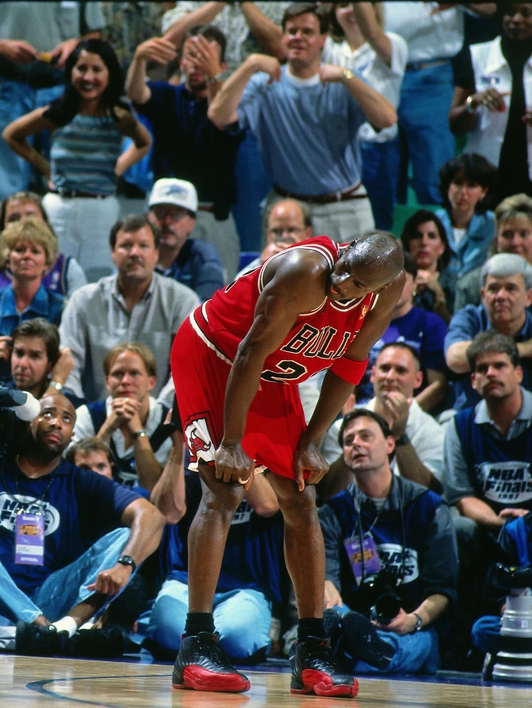 Michael Jordan1997年6月11日，流感之战成为NBA史上最传奇的