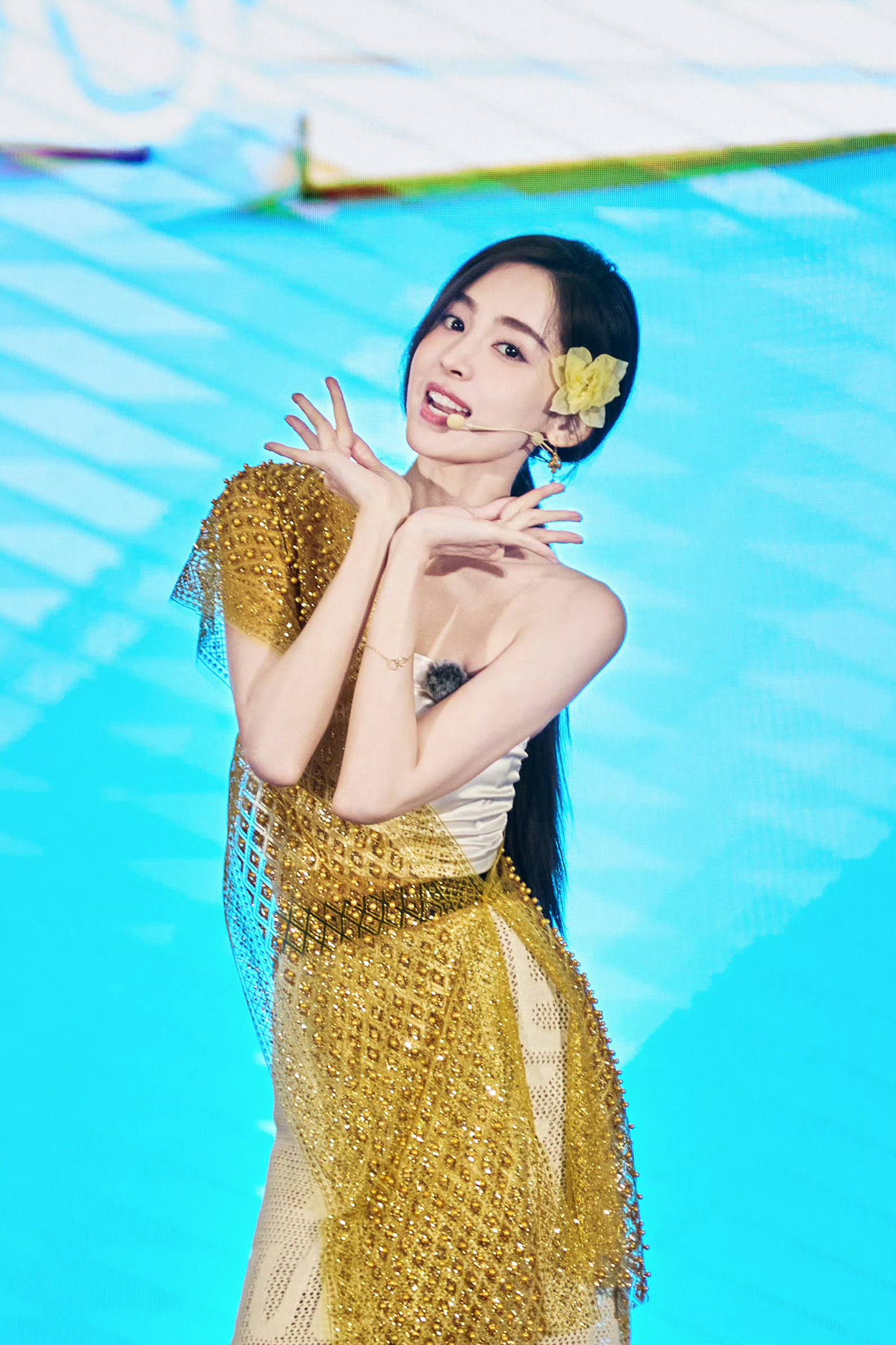 #娜扎傣族造型#娜扎是真孔雀公主吧🦚这张脸和这个体态真的好美呐、、异域美神[我