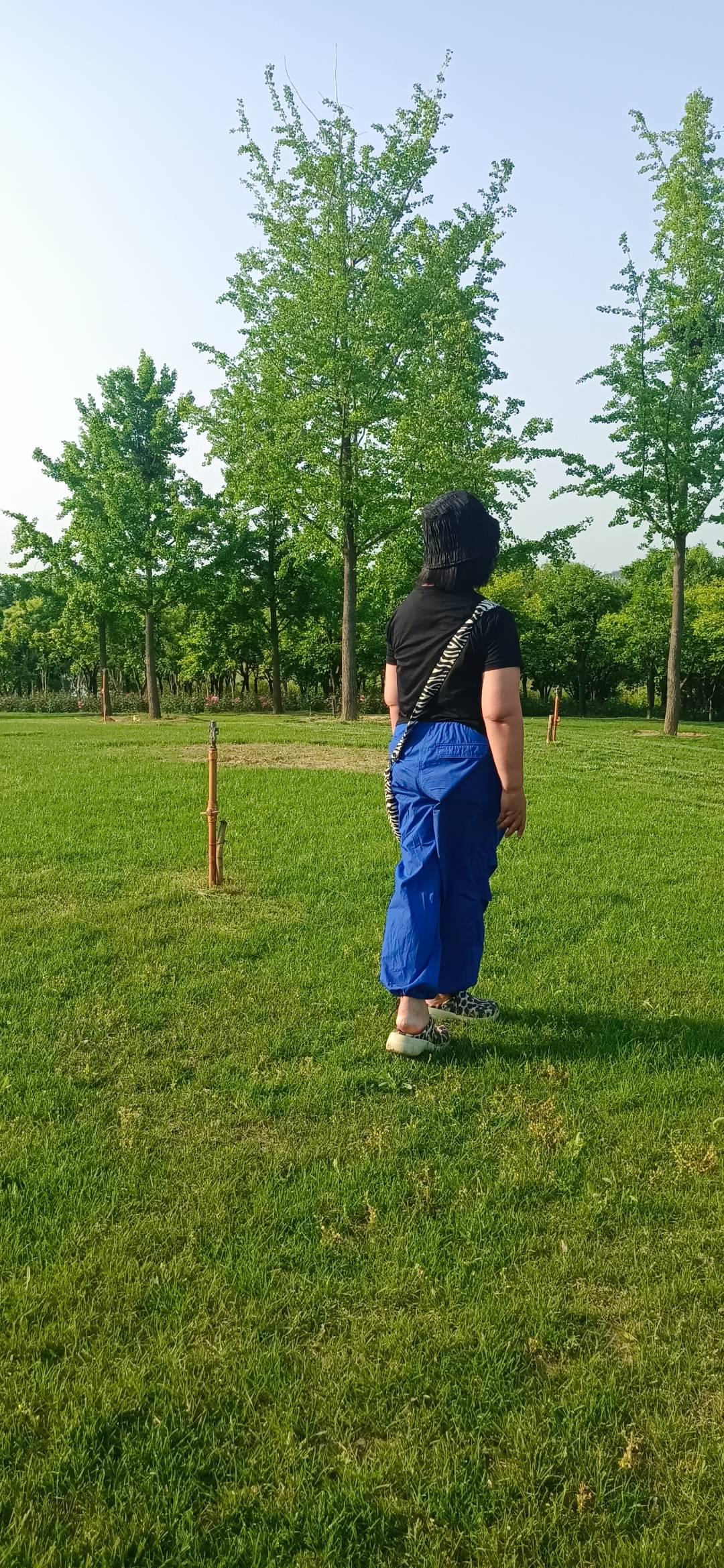 心慌的时候你该怎么办

  小时候经常听老人唠叨:如果一早起来就莫名的心神不定，