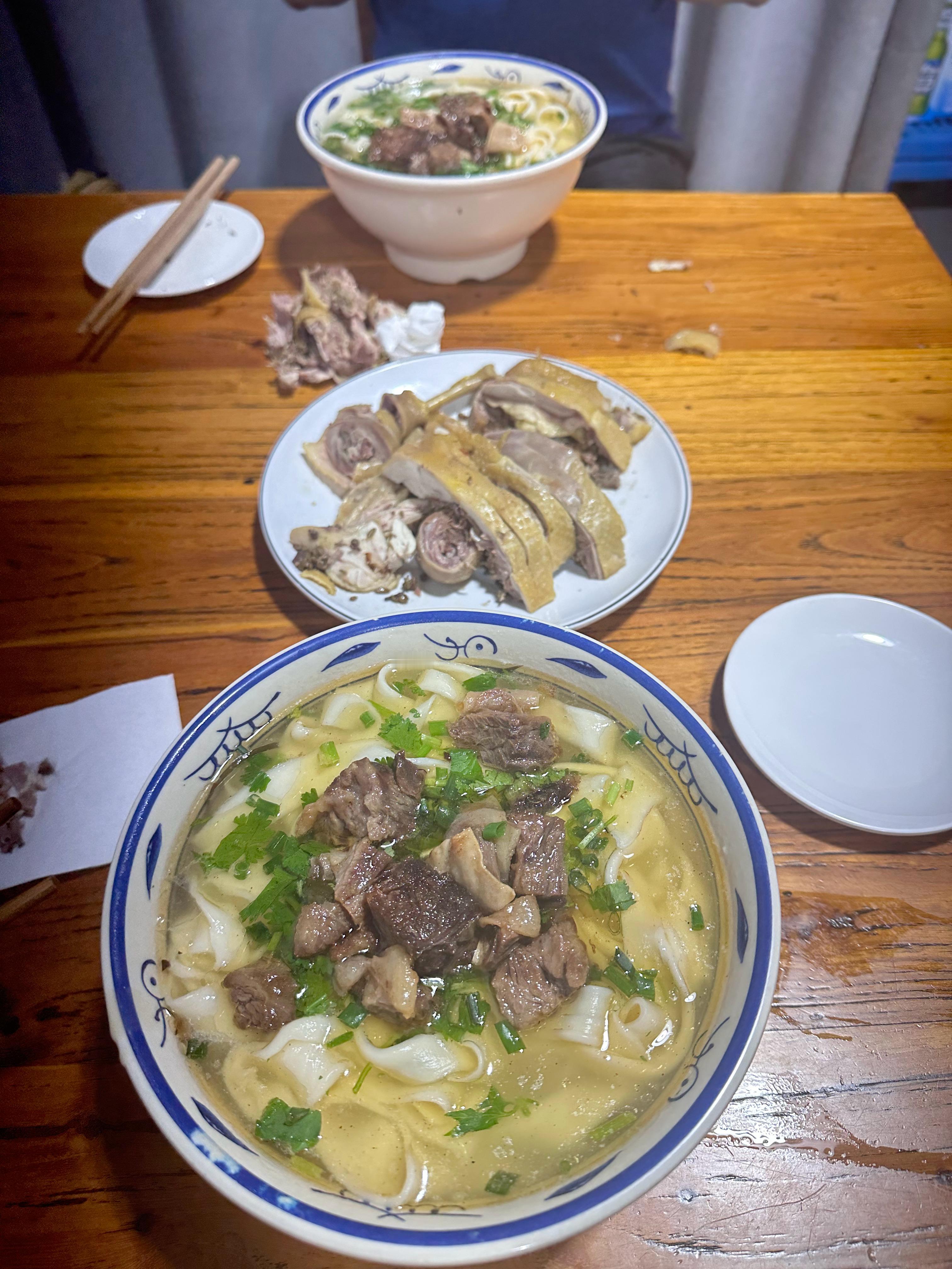 喝烩面了 