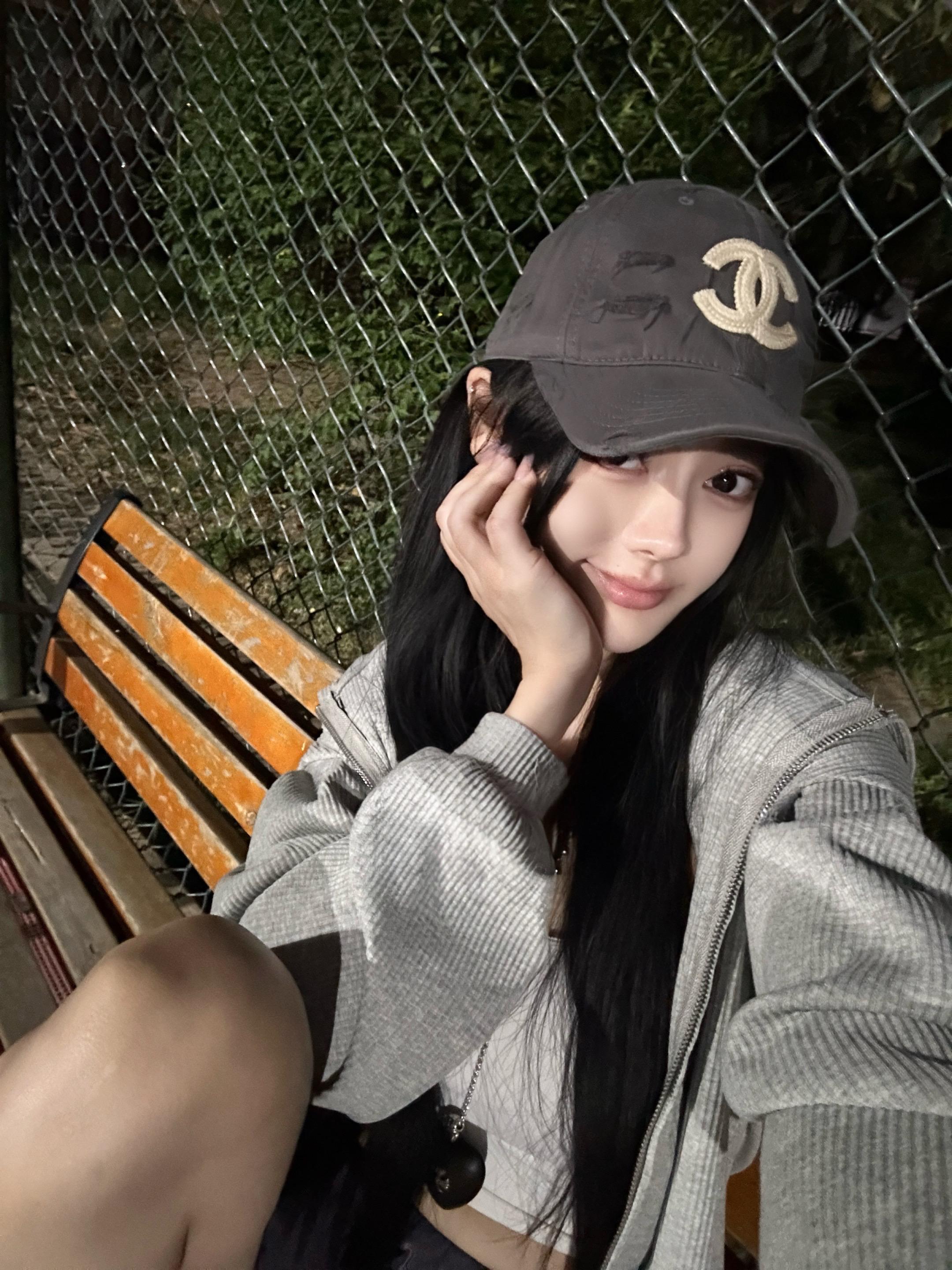 “幸福没有标准答案 快乐不止一条道路 自己喜欢的日子 便是好日子”（?...