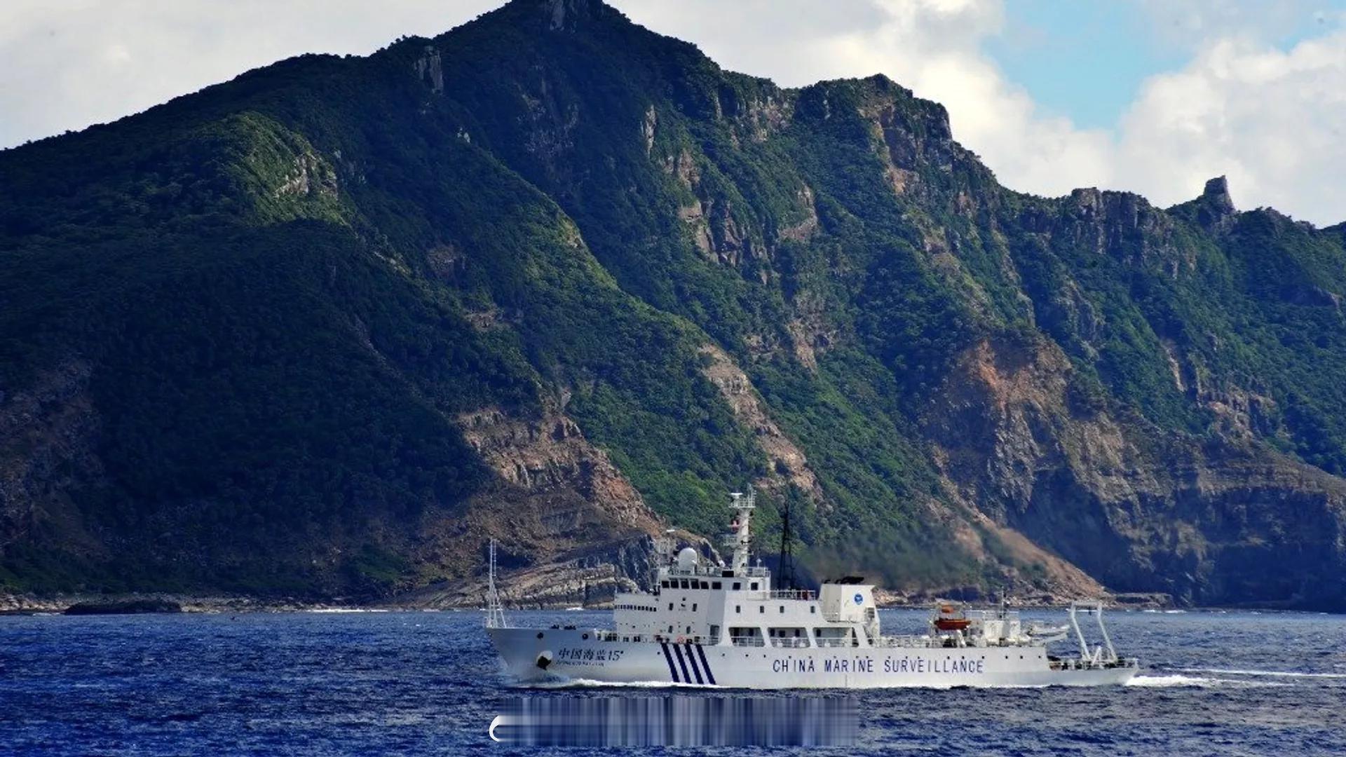 【中国海警依法驱离日非法进入钓鱼岛领海船只】中国海警局新闻发言人刘德军表示，3月