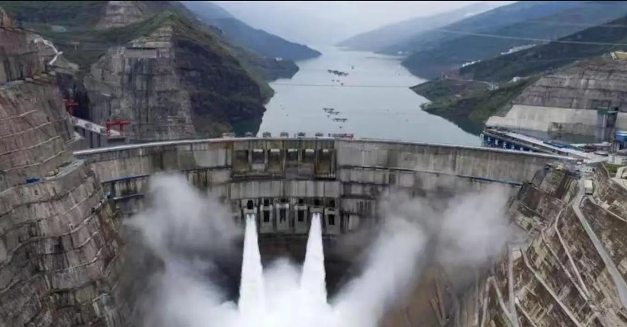 中国刚跟全世界说要在雅鲁藏布江建个水利工程，结果才过一天，印度就蹦出来说要和菲律