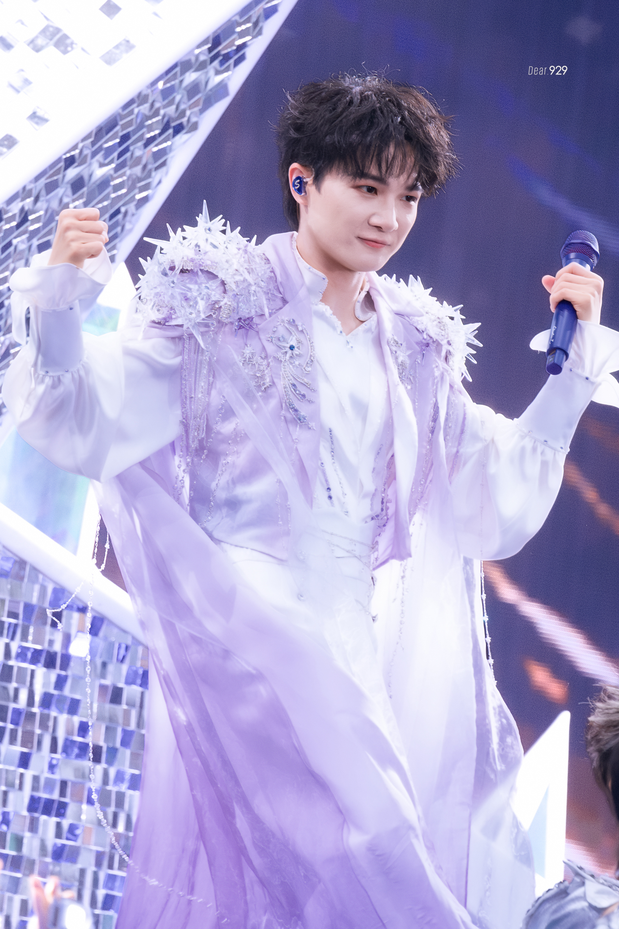 周深  🌟是我在故乡的旷野 仰望银河的夏夜260531 周深「深深的」巡回演唱