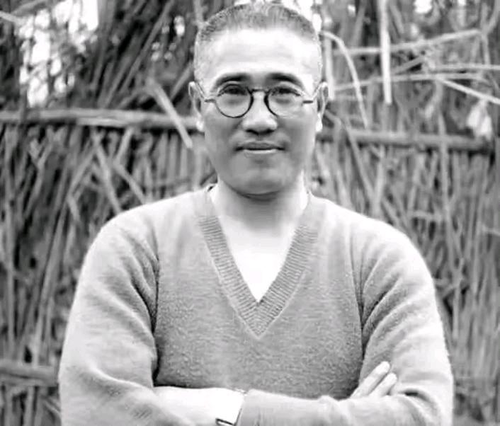 1950年秋天的一个深夜，几名武装人员敲开糜藕池在贵阳的家门：“你是糜藕池吗？有