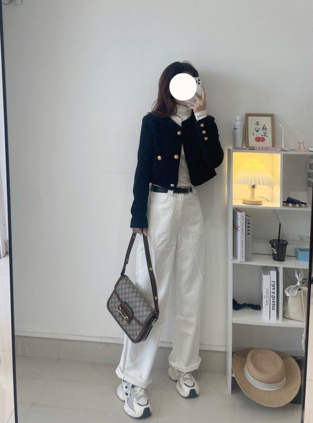 10/16   早10：00上新新品优惠➕🈵减白色长裤真的好白搭啊～版型纸直筒