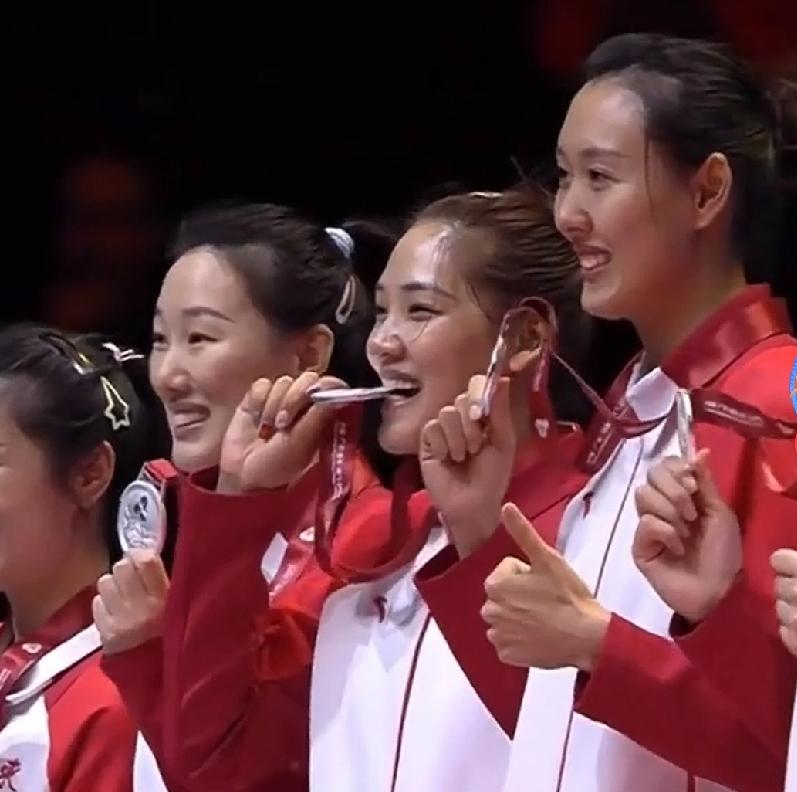 ！没想到中国女排主教练赵勇带领辽宁女排只获得了全运会第八名，只胜了3只弱队。
！