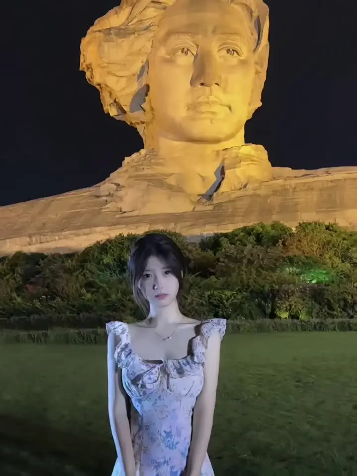 情到深处是西海 爱到深处是楼兰