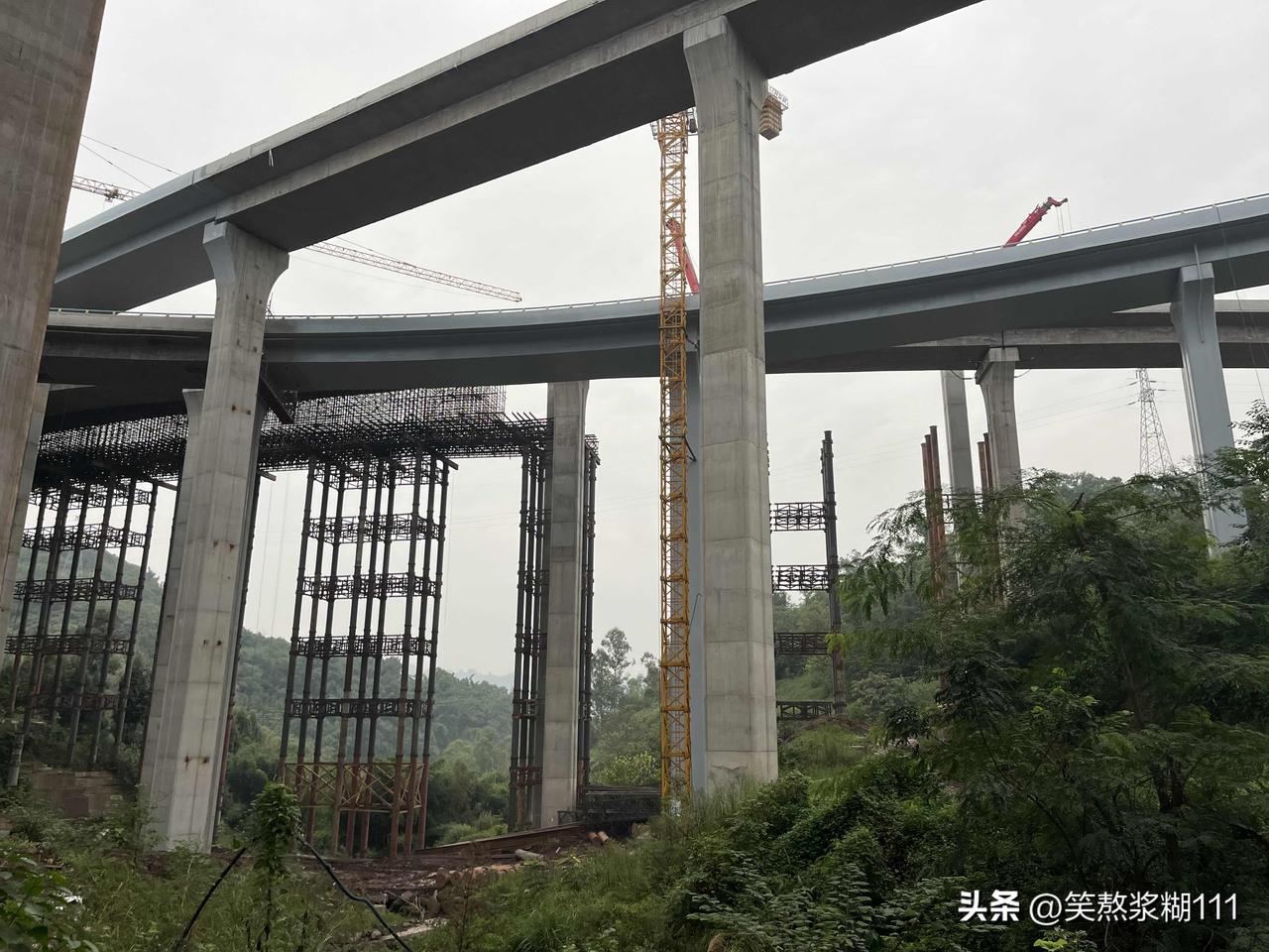 春节过后业主承诺解决去年三个月民工工资，也就是去年10月、11月、12月三个月。