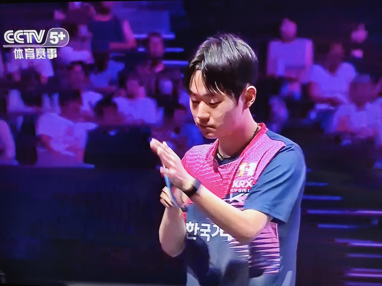 林钟勋🇰🇷这是还没进入状态吧[吃瓜群众]，
目前第一局林钟勋🇰🇷4-8落