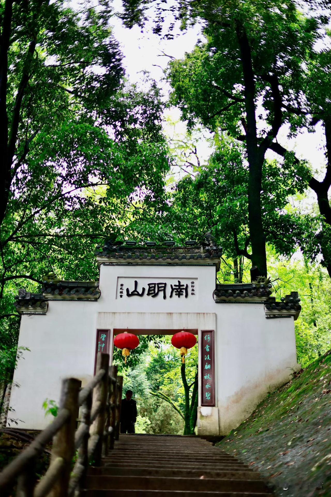 有人说遇到再多糟心的人和事，自己还是能够保持初心不改…其实说来说去，还是情绪，如