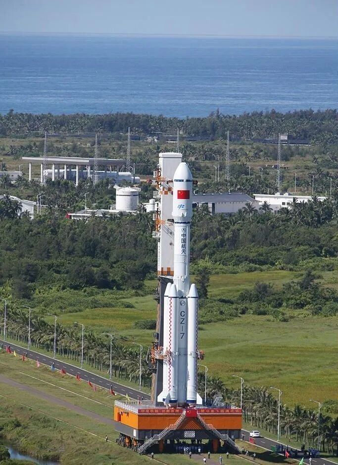 2016年6月25日长征七号在海南文昌航天发射场点火升空圆满完成空间实验室飞行任