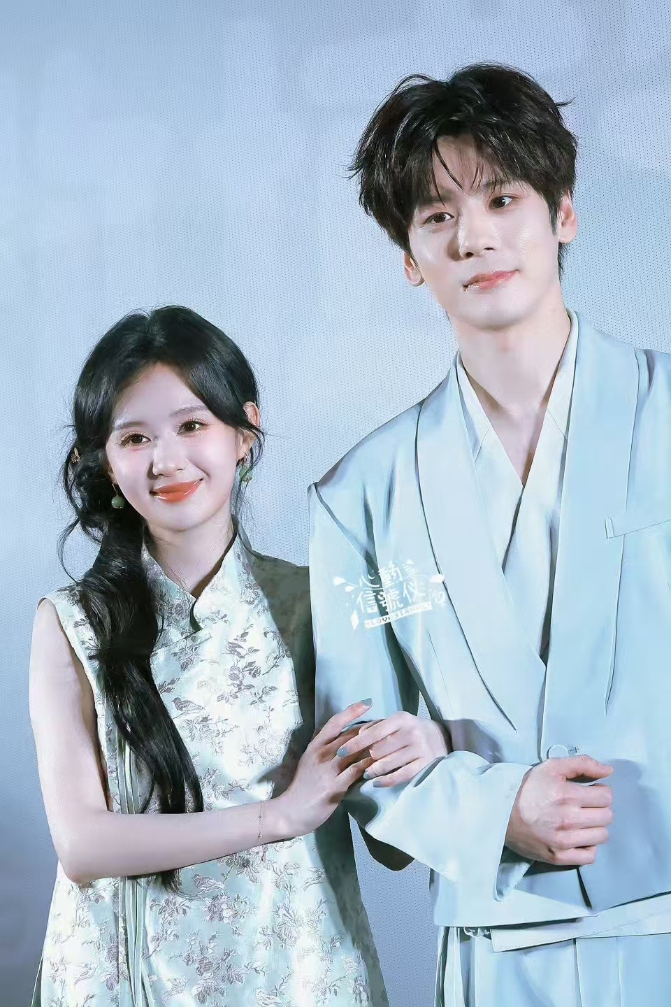 你是迟来的欢喜 我的评分：魏哲鸣郑合惠子还原猪肉吻 你是迟来的欢喜灵动小白兔搭配