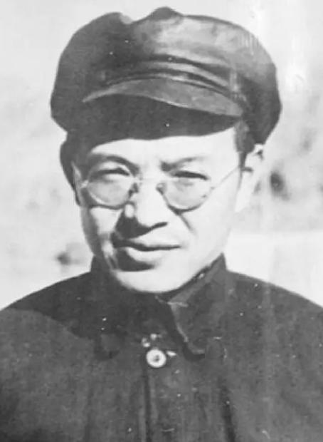 新中国成立后，张闻天始终想不明白，我军3万人马，怎么战胜几十万强敌？就凭毛泽东的