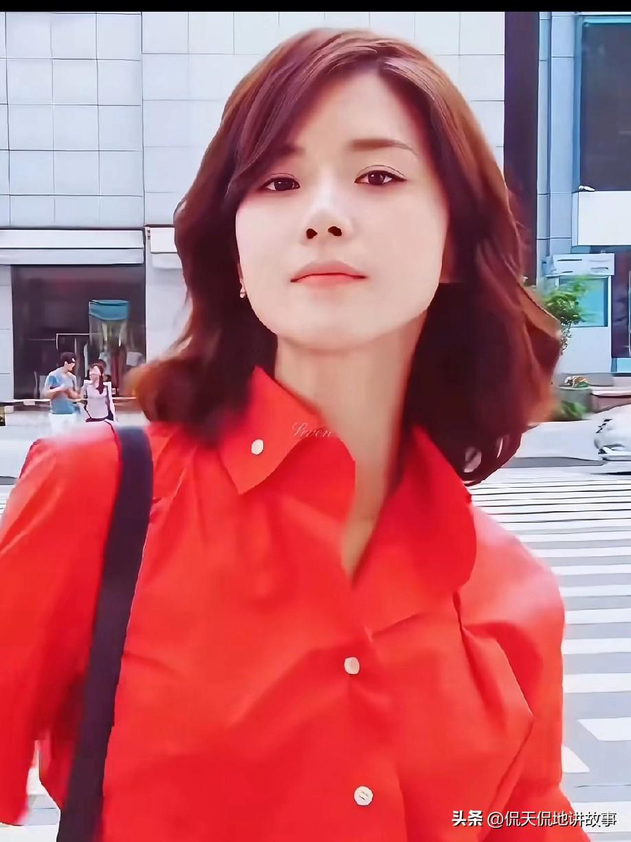 李宝英这张脸也太神奇了，简直是岳翎和刘诗诗的结合体，和岳翎像一个模子刻出来，偶尔