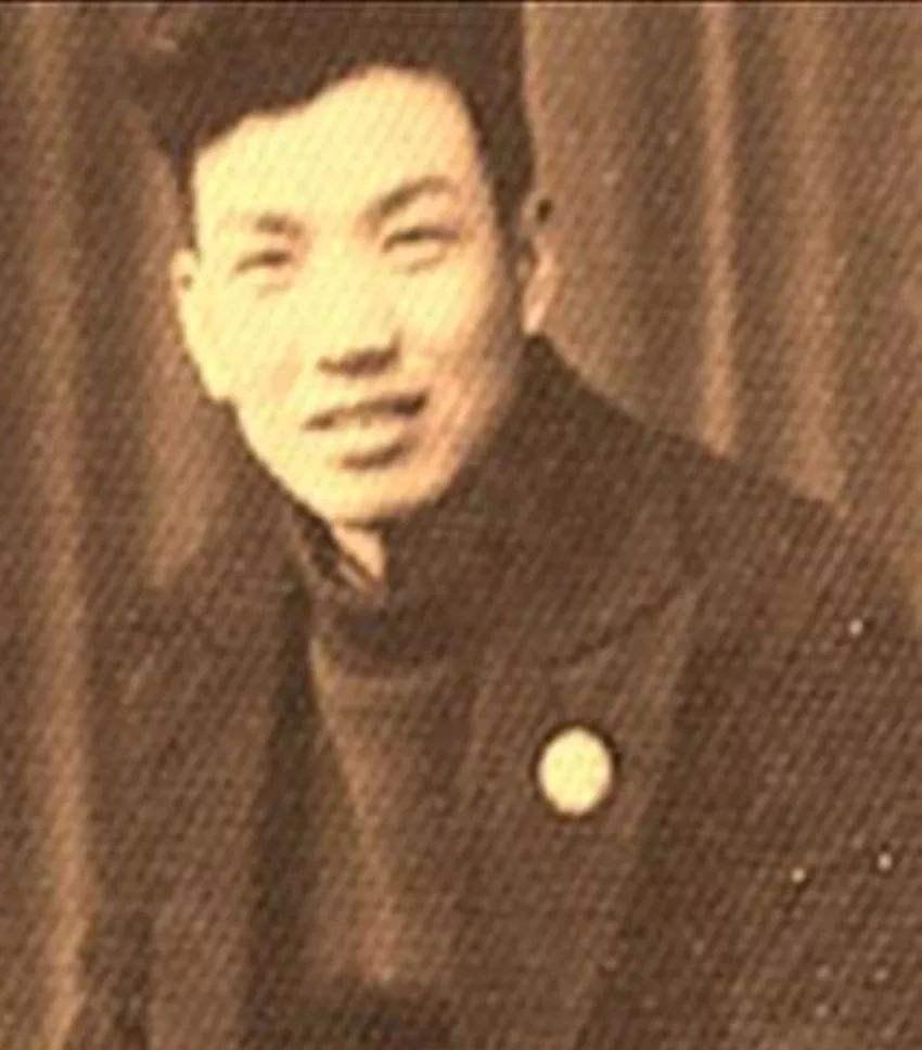 1945年李茂堂只身来到延安请求重新入党，毛泽东现场询问大家谁愿为他做入党介绍人