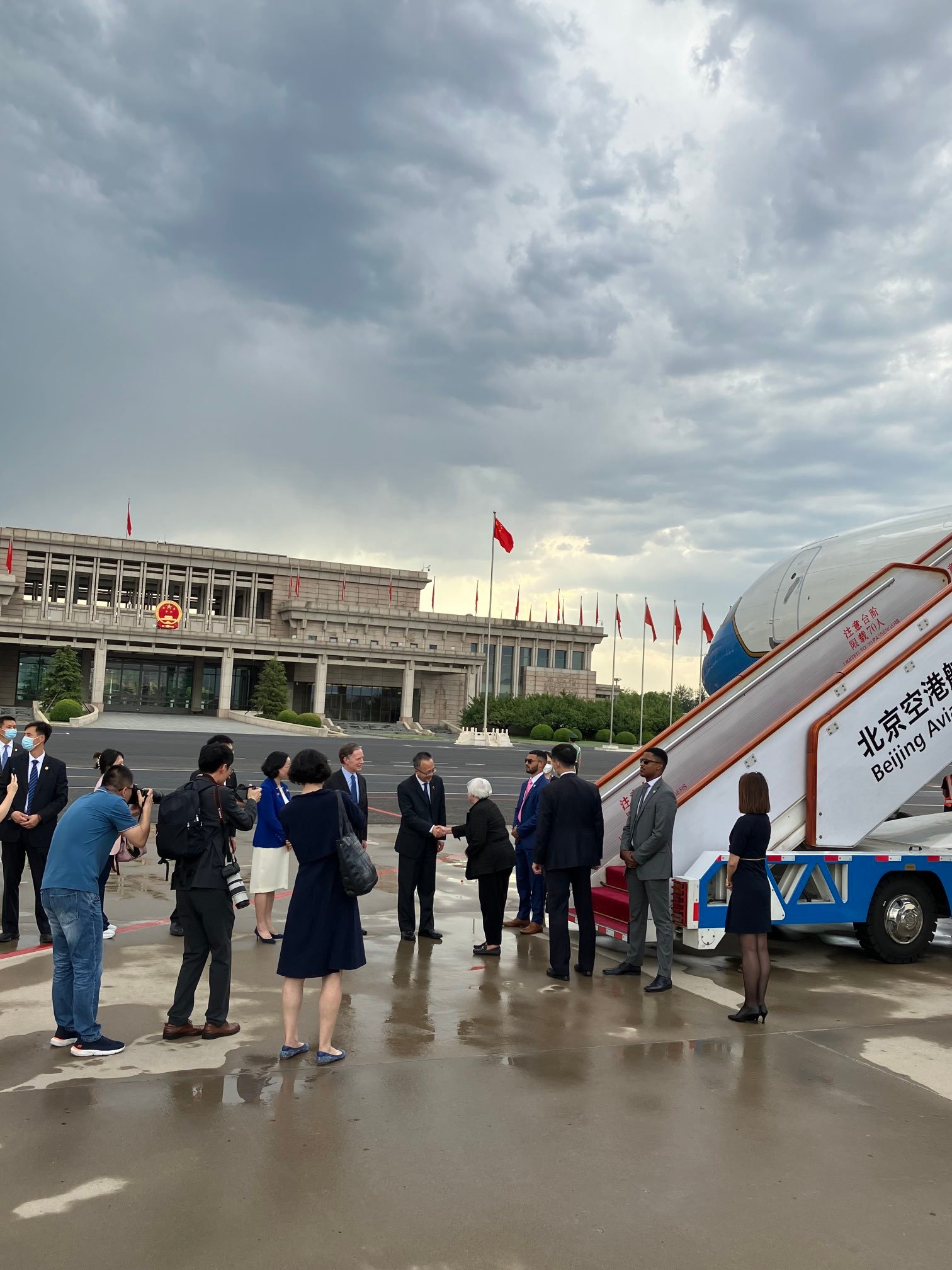 耶伦抵达北京参加为期三天的重要会议和她对经济外交的最大考验。从图上看，应该会再次