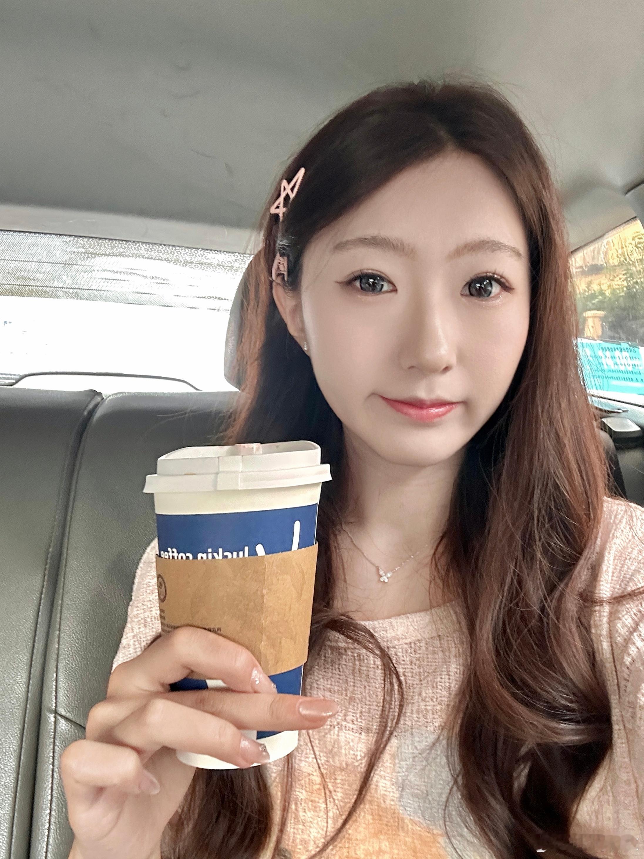 因为刚入住，好多东西我都处理不了，某人这个周末从长沙过来，把很多事情处理好，手都