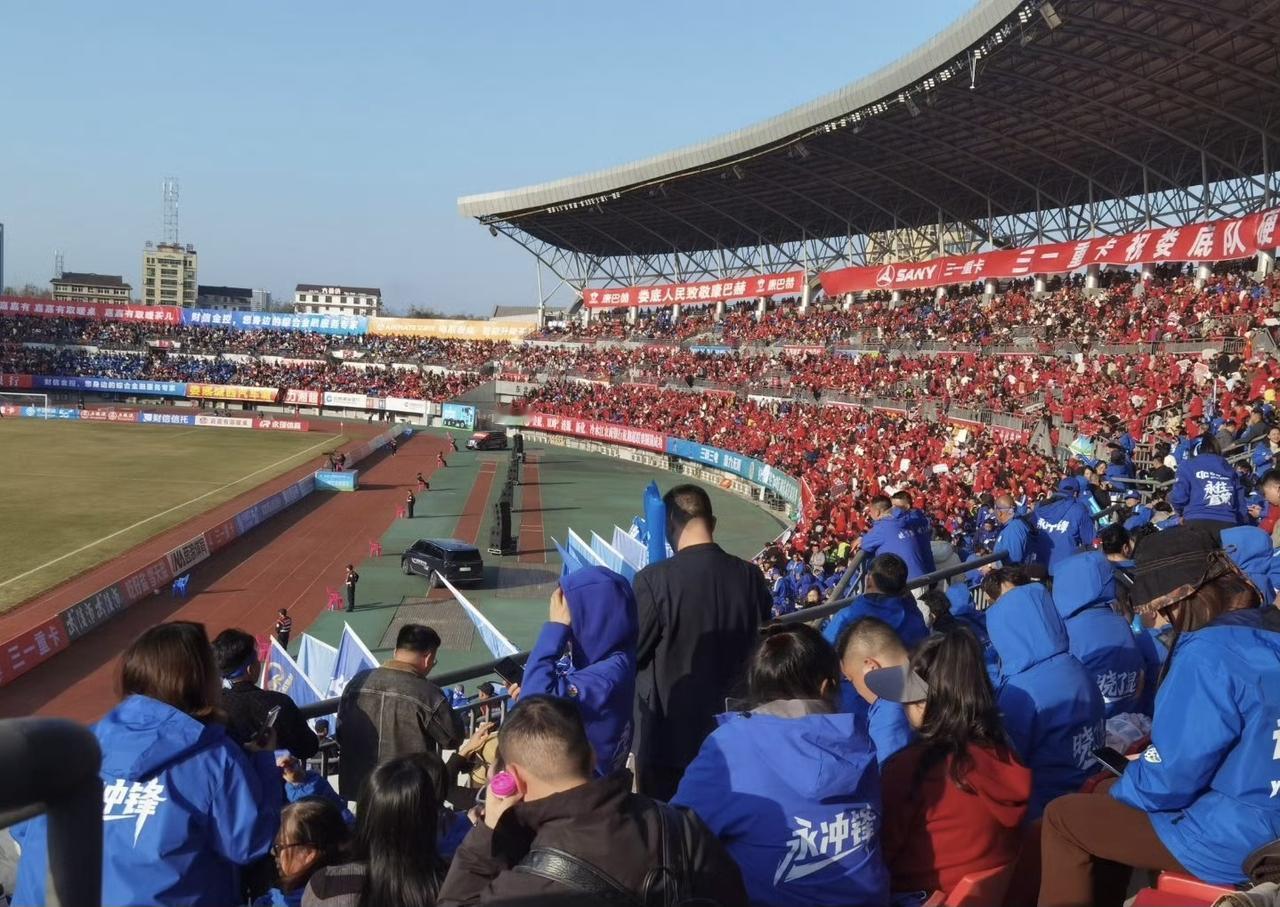 【永州草根黑马再创奇迹！补时倒钩绝平+点球逆转，复仇娄底挺进湘超四强】

在今日