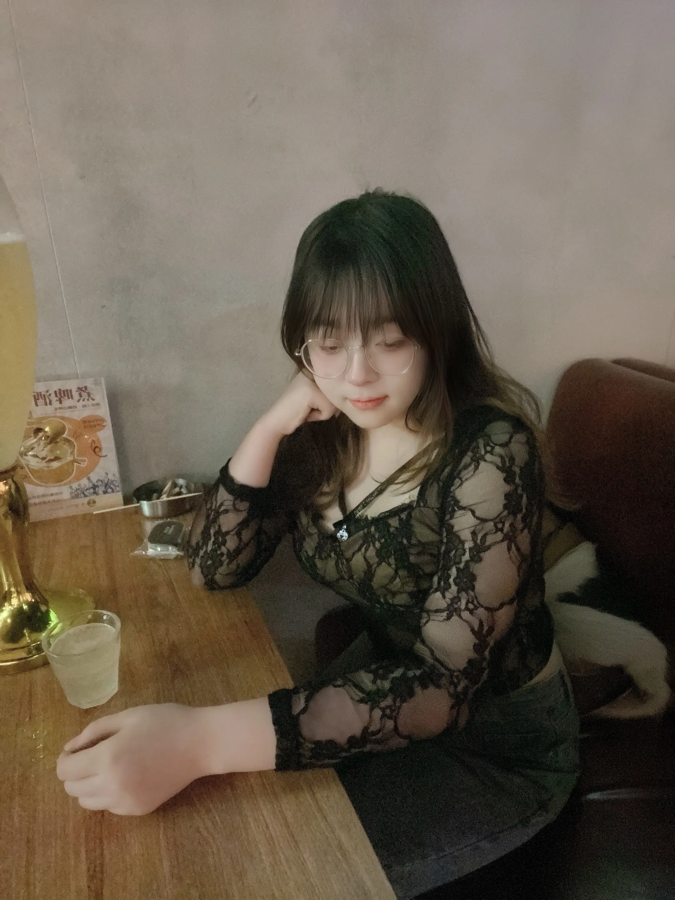 过了年我才23岁，所以请原谅我年轻不懂爱