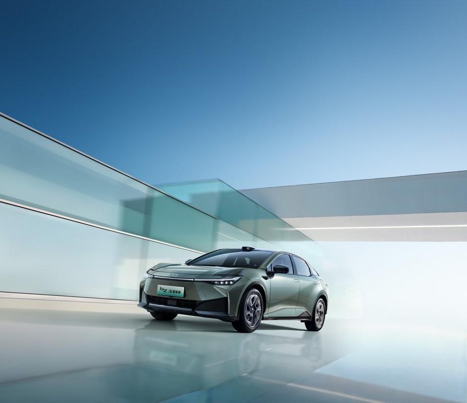 最近被身边准备买车的朋友问爆了！预算10万左右，想选一台空间大、品质靠谱的纯电家