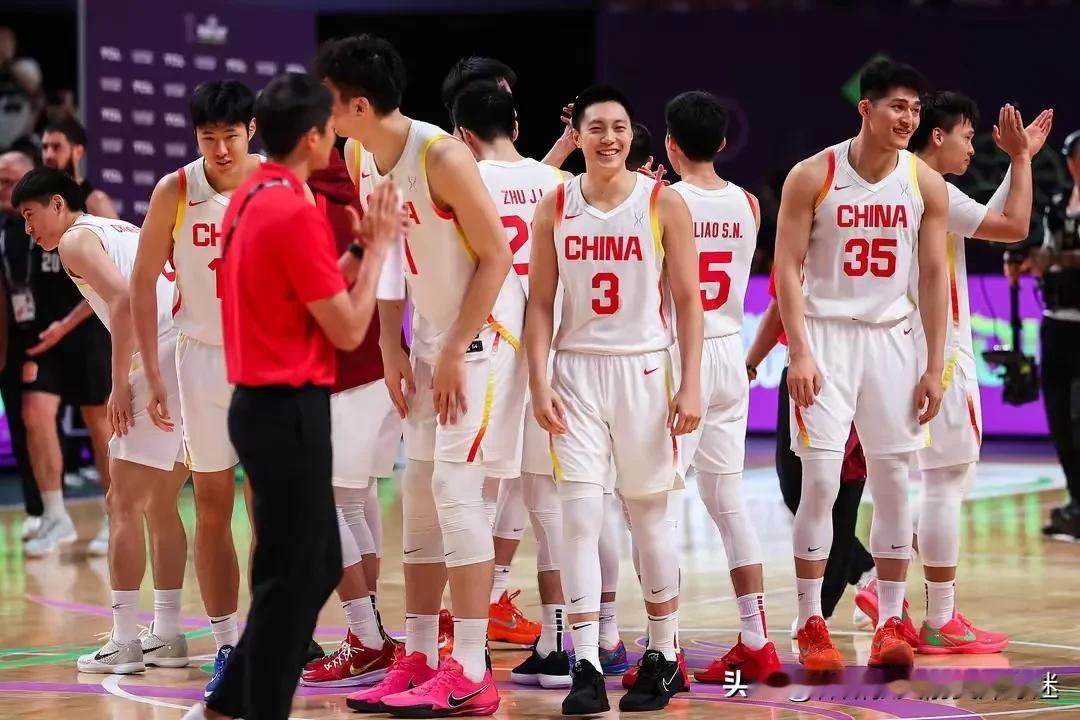 熬夜看中国男篮比赛的大家觉得男篮这次比赛怎样呢？