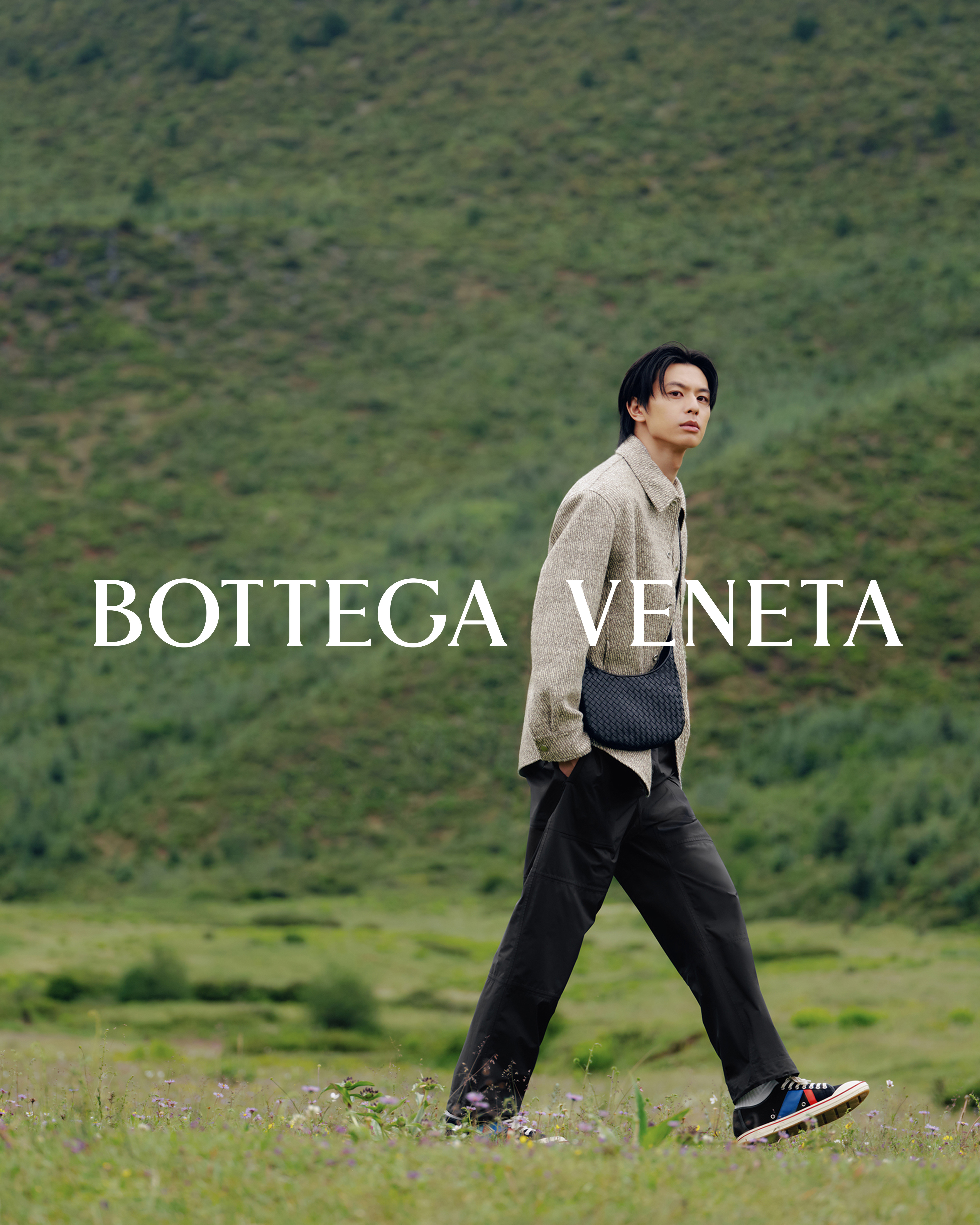 近日在松赞，迎来了Bottega Veneta全新“Still Peaks 未至