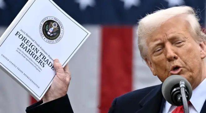 中美就特朗普访华事宜保持着沟通从去年上半年开始，特朗普就一直嚷嚷着要访问中国，可