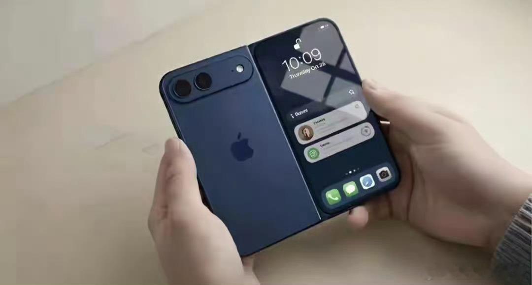 今年秋季发布iPhone Fold的消息已经满天飞了。外屏5.5寸，内屏7.8寸