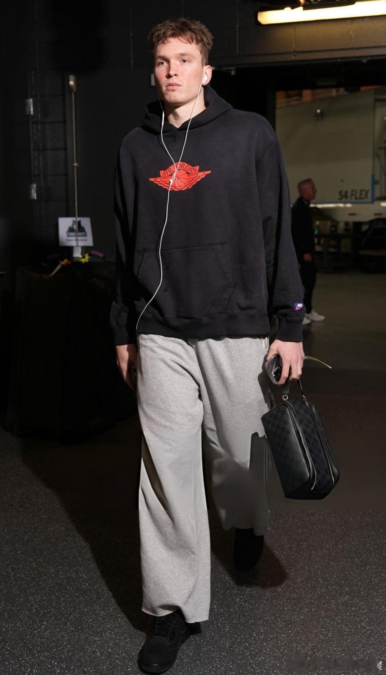 克内在职业生涯初期的大部分时间里并未在稳定轮换中占据位置，很大原因是他尚未找到稳