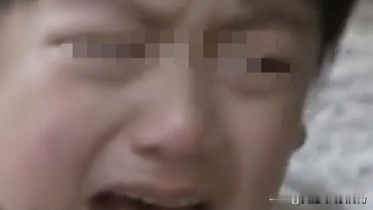 “苟”姓困扰30年，改为姓“敬”，并减肥40斤，感觉重获新生。

据视频1月28